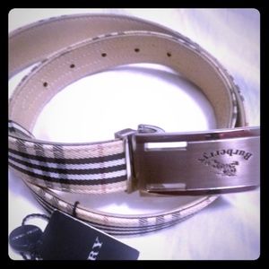 Burberry ladies belt